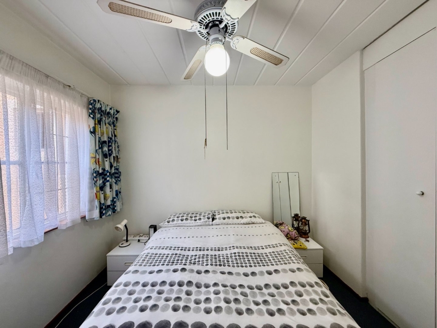 2 Bedroom Property for Sale in Caribbean Beach Club North West